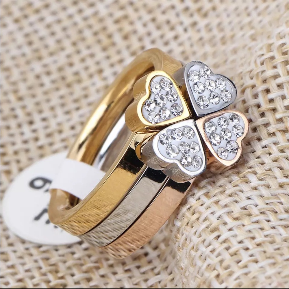 ☘️Unique Gorgeous 3 in 1 Lucky Ring  ☘️ Rose Gold